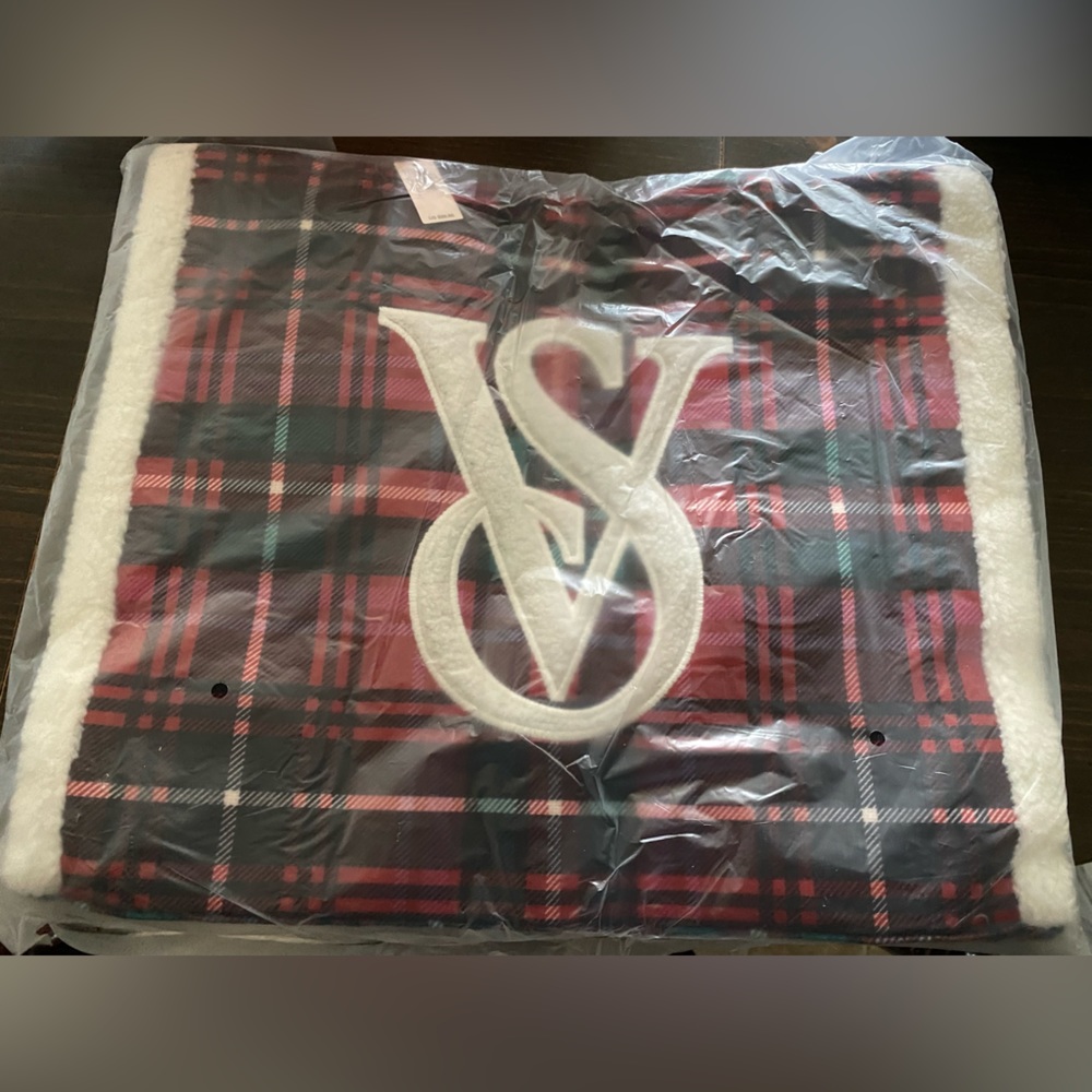 Victoria’s secret handbag